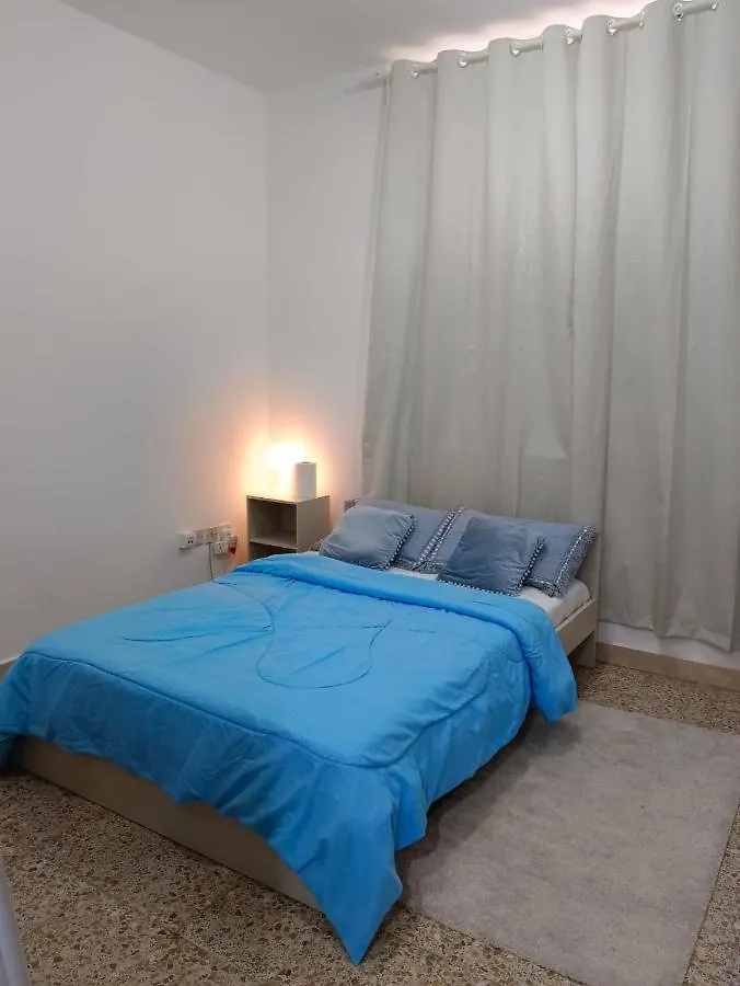 Homestay Affordable Transient - Not A Hotel - Sharing Kitchen And Washrooms Abu Dhabi