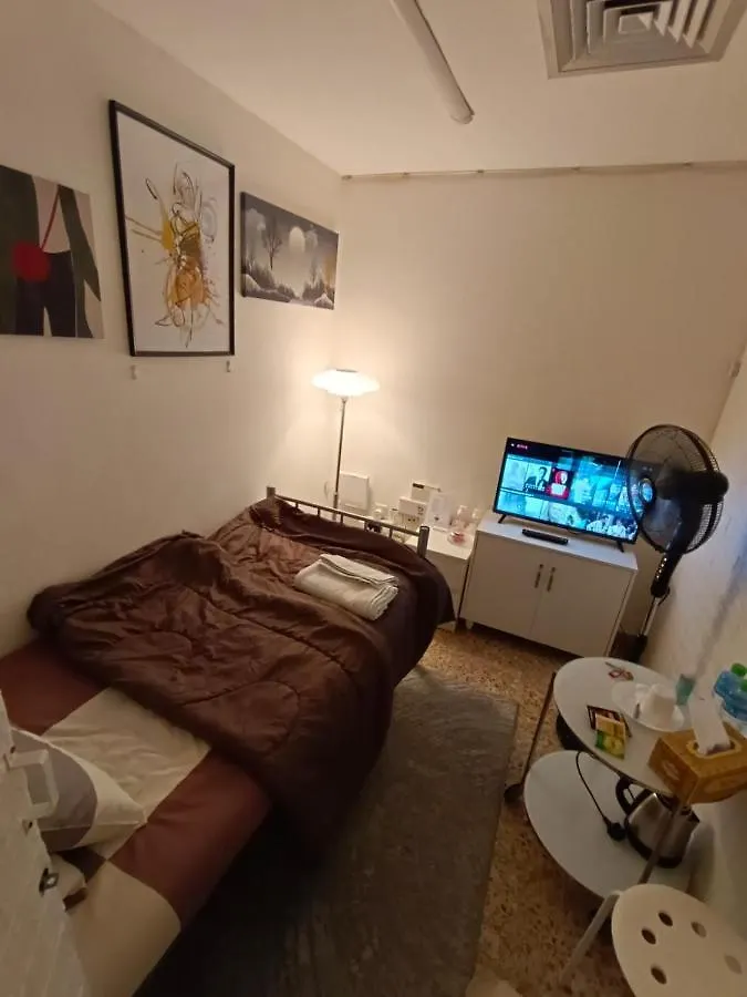 Affordable Transient - Not A Hotel - Sharing Kitchen And Washrooms Abu Dhabi 0*,